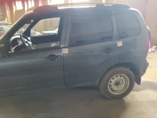 Chevrolet Niva 212300-55, 2019 г.в., г/н О582ВУ18, VIN: X9L212300K0685243, цвет кузова: Темный Серо-Зеленый Металик, объем 1690 см³, мощность 58.5/79.6 кВт/л.с., тип: Легковой универсал. Правая фара сломана, трещина на лобовом стекле. Нет магнитолы. Ключи в наличии, документов нет. Обременение…