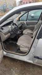 Автомобиль Renault Scenic, 2006 год. VIN: VF1JM1B0H35860893. Кузов: VF1JM1B0H35860893. Цвет кузова: светло-серый голубой. Объем двигателя: 1598 см³. Мощность: 83.1 кВт / 113.0 л.с. Тип ТС: легковой автомобиль комби/хетчбек.