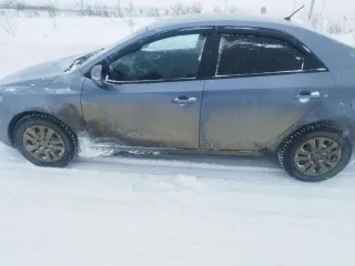 Kia Cerato 2009 Транспортное средство Kia Cerato, 2009 идентификационный KNAFH221295800763, светло-серый, ГРЗ К751АТ774, мощность двигателя 126 (92,7) л.с. (кВт), объем двигателя 1 591,00 см.куб. С имуществом можно ознакомиться по предварительной записи по номеру телефона:8-996-230-89-69, либо…