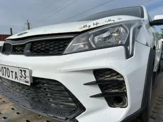 Kia Rio 2014 г/н М229НА33 VIN Z94CC41BBER207837; Kia Rio 2021 г/н Р070ТА33 VIN Z94C351BBMR157007. Цвет светло-зеленый, сколы и царапины по всему лакокрасочному покрытию кузова автомобиля, б/у, документы отсутствуют, ключи отсутствуют; цвет белый, вмятины на переднем правом крыле, на передней правой…
