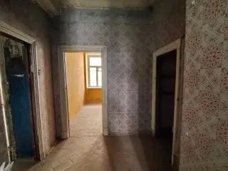 Нежилое помещение 88,2 кв.м Новослободская д. 54 стр. 1 Москва нежилое помещение по адресу: г. Москва, ул. Новослободская, д. 54, стр. 1, площадью 88,2 кв. м. (Этаж № 3, помещ. 40Н/3, кадастровый номер: 77:01:0004007:3968 Назначение нежилого помещения: Свободное Общая площадь: 88.2 Кадастровый…