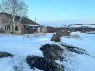 Земельный участок 821 кв.м и квартира 56.7 кв.м, Самарская область. Земельный участок, площадь 821 кв.м, адрес: Самарская область, Исаклинский район, село Ключи, ул. Школьная, кадастровый номер: 63:19:0206003:39. Квартира, площадь 56.7 кв.м, назначение: жилое, адрес: Самарская область, Исаклинский…