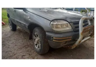 Chevrolet Niva, 2005 года, 79 л.с., полный привод. Автомобиль легковой, марка: Шевроле, модель: Нива, VIN: X9L21230050064232, гос. рег. номер: Х006ЕН64, год изготовления: 2005.