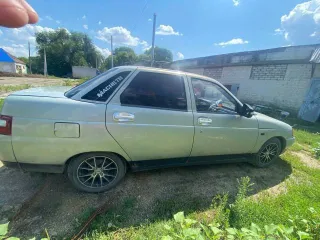 ВАЗ 2110 1977 года, VIN XTA21100010268233, цвет серебристо-желто-зеленый, мощность двигателя 72 л.с.