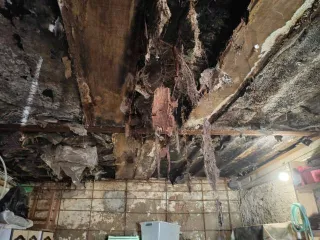 Гараж 21,9 кв. м и земельный участок 20 кв. м в Красноярском крае. Здание (нежилое) – гараж. Адрес: Красноярский край, Березовский район, МО "Есаульский сельсовет", ГСК "Автомобилист-1", гараж №211. Кадастровый номер: 24:04:0306005:667, площадь 21,9 кв. м. Земельный участок. Адрес: местоположение…