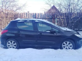 Peugeot 308, 2012 года, 120 лс, АКПП, VIN Z8T4C5FS9CM000004, гос.номер Н380СЕ75