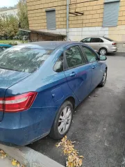 Автомобиль LADA VESTA 2016 года, модель GFL120. VIN: XTAGFL120GY016063. Находится в залоге.