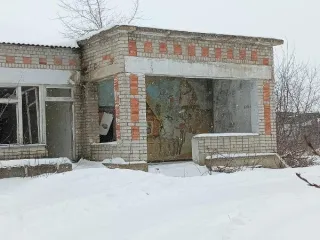 Детский сад 683,3 кв.м, уборная 12,2 кв.м, ограждение 221 м, земельный участок 4530 кв.м, Липецкая область Здание, детский сад, назначение: нежилое, площадь 683,3 кв.м., кадастровый номер 48:13:1430109:28; уборная, назначение: нежилое, площадь 12,2 кв.м., кадастровый номер…