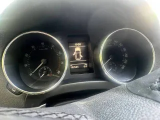 Легковой автомобиль Skoda Yeti, 2011 года выпуска, VIN TMBJF45L9B6039859, пробег 192 531 км, роботизированная коробка передач.