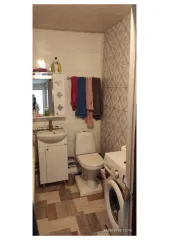 Земельный участок и жилой дом в селе Бобровка Челябинской области по адресу: Челябинская область, Троицкий район, село Бобровка, улица Красных Партизан, дом 15. Кадастровые номера: 74:20:2307001:141 (земельный участок) и 74:20:2307001:761 (жилой дом).