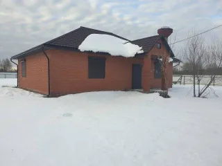 Дом 128,1 кв.м и земельный участок 1500 кв.м в Московской обл., с кадастровым номером: 50:25:0100107:222, расположенный на земельном участке, площадью: 1 500 кв.м, с кадастровым номером: 50:25:0100107:120; адрес: Российская Федерация, Московская область, Шатурский, с.п. Дмитровское, д. 32.