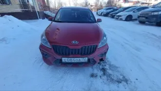 Kia Rio 2018 Kia Rio, 2018 года, 123 лс, 196814 км, АКПП Автомобиль марки Kia Rio, 2018 года выпуска, VIN - Z94C341BBJR072775, ГРЗ - С084ОА72. Учтено техническое состояние: имеются коррозийные повреждения, с левой стороны разбит передний бампер. Требуется химчистка салона.