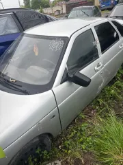 ВАЗ 21124 2006, Nissan March 2001. Автомобиль марки "ВАЗ 21124" г/н В885ТХ/12 2006 г.в, VIN XTA21124060379934; автомобиль марки «NISSAN МАРЧ» голубого цвета, 2001 г.в., без государственных регистрационных знаков, имеется коррозия и повреждения по всему кузову, отсутствует передний и задний бампер…