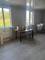 Чермошное, Медвенский район, Курская область, дом 40, квартира 2. 1/4 доля помещения жилого назначения, площадь 82.8 кв. м. Кадастровый номер: 46:15:160301:420.