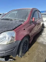 Toyota Vitz 2003 автомобиль Toyota Vitz, 2003 г.в., г/н Е759МЕ14, передний бампер сломанный с левой стороны, краска на капоте треснута, левая передняя дверь с вмятиной, левое крыло переднее с дырой, с правой стороны рисунок солнца по кузову 1 штука (шт) марка: Vitz вид транспорта: Легковой…