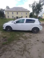 Opel Astra 2012 года, 85 лс, 600000 км, АКПП, легковой автомобиль OPEL ASTRA (A-H), 2012 года выпуска, VIN XWF0AHL48D0000891, государственный регистрационный знак Р958ХС73, цвет кузова — белый.