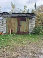 Гараж, 8.8 кв.м, г. Курган с кадастровым номером: 45:25:020813:3092 площадью 8,8 кв.м, по адресу: Россия, г. Курган, ГСК 52, 22А. Внутри гаража ничего не находится, провалена крыша, нет полов, отсутствуют (утеряны) ключи, доступа в гараж нет.