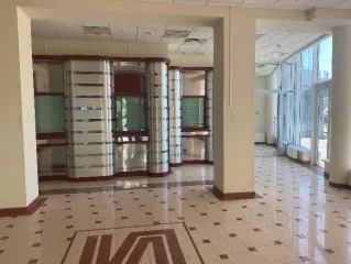 Нежилое помещение площадью 155 кв.м, расположенное по адресу: Ростовская область, г. Батайск, ул. М. Горького, д. 148-150, кв. 1. Право общей долевой собственности на земельный участок площадью 680±9 кв.м в размере 1000/10000 долей. Кадастровый номер помещения: 61:46:0011301:1474. Назначение…