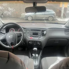 Kia Rio (KIA DE JB/РИО), 2010 г.в. VIN: XWEDH511BB0004135, гос. номер Р436РТ96. Повреждения по кузову: правая задняя дверь - вмятина, сколы, царапины, передний бампер, задний бампер - сколы, царапины, правое крыло, левое крыло - сколы, царапины, коррозия порогов. Технические неисправности…