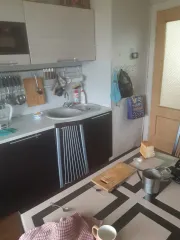 Квартира 182.2 кв.м в Ставропольском крае, город Буденновск, улица Калабекова, №2В, квартира 2. Кадастровый номер квартиры 26:21:030111:232, земельного участка 26:21:030235:50. Квартира (полдома) состоит из 2 комнат, расположена на земельном участке, который также реализуется одним лотом.