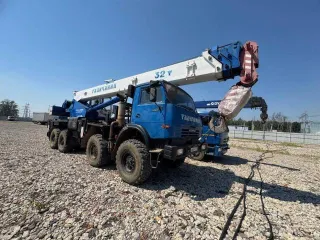Кран автомобильный КС-55729-5B на шасси КАМАЗ, 2013 г.в., VIN: Z8C55729ED0000108, цвет: синий, неисправен двигатель.