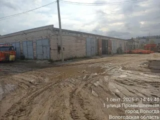 Гаражи, склад, земельный участок 10251 кв.м, Вологодская область ОБЪЕКТЫ ПО АДРЕСУ:Г. ВОЛОГДА, УЛ. ЭЛЕВАТОРНАЯ, Д. 37А С ЗЕМЕЛЬНЫМ УЧАСТКОМ 1. Нежилое одноэтажное кирпичное здание гаража № 1 с кадастровым номером 35:24:0203003:510 площадью 1262,7 кв.м с местоположением: Вологодская область, г…