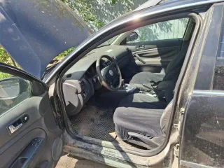 Volkswagen Passat 2005 года, черный цвет. VIN: WVWZZZ3BZ5E158785, ПТС: 39 ТТ 612976, госномер: Х559РТ64. Модель двигателя: AVB, номер двигателя: 725674, мощность: 130 л.с. (95 кВт), объем: 1896 см³. Кузов: WVWZZZ3BZ5E158785, экологический класс: третий. Максимальная масса: 2090 кг, масса без…