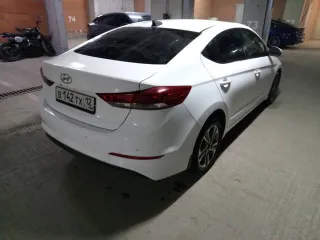 Hyundai Elantra 2018 года, 127,5 лс, 164000 км, АКПП, идентификационный номер (VIN) XWEDB41CBJ0002657