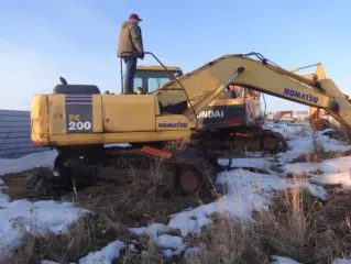 Экскаватор Komatsu PC 200-7, номер 256998, 2006 г.в. Грз: 1665ТУ70; ПСМ № ВЕ552528.
