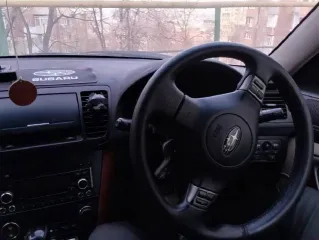 Subaru Outback 2003 года, 250 л.с., пробег 200000 км, полный привод, АКПП. Тип двигателя: бензиновый, кузов №: ВРЕ-005761. ТС не заводится, имеются дефекты по кузову.