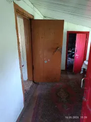 Жилое здание 36.4 кв.м, участок 1500 кв.м, Алтайский край, р-н. Змеиногорский, п. Октябрьский, ул. Советская, д. 12; Кадастровый номер здания: 22:14:050103:489; Кадастровый номер участка: 22:14:050103:223