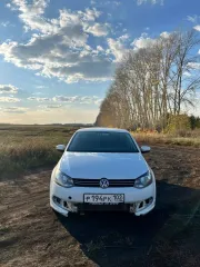 Volkswagen Polo 2014 г.в. VIN-номер XW8ZZZ61ZEG051887, в залоге у ПАО Совкомбанк. Ознакомление с имуществом производится по адресу нахождения имущества с момента публикации сообщения о продаже имущества и до окончания приема заявок по предварительной записи по телефону: +7 977 490-99-37 в рабочие…