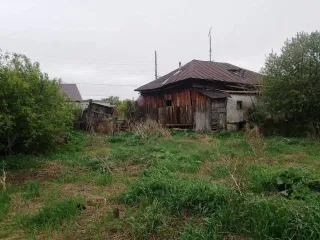 1/4 доли дома 74,3 кв.м и 1/4 доли участка 1883 кв.м, Челябинская область, п Наваринка. 1/4 доля в праве на жилое здание, площадь: 74,3 кв.м., кадастровый номер: 74:01:0804001:442 и 1/4 доля в праве на земельный участок, площадь: 1 883 кв.м., категория земель: Земли населенных пунктов, разрешенное…