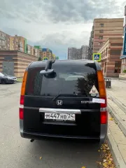 Honda Stepwgn 2002 года выпуска, государственный номер М447НВ24. VIN отсутствует, номер кузова RF4-1020843, цвет черный. Рабочее состояние не проверялось. Обременения: арест, запреты на регистрационные действия, судебный запрет. Цена 665400 рублей. Задаток 100000 рублей (порядок 325).