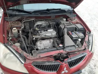 Mitsubishi Lancer, VIN JMBSNCS3A5U008252, легковой седан, категория B, 2004 года, красный. Контакт для осмотра: 8-962-473-91-97 (Бакуров А.В.).