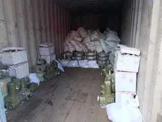 Фрагменты отделяющихся частей ракет-носителей в виде лома черных и цветных металлов, образовавшиеся после разделки и сортировки фрагментов отделяющихся частей РКН после запуска белорусского космического аппарата с космическим аппаратом "Глонасс-К2" №14Л