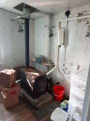 Дом 49 м² и участок 500 м² в Сургуте. Жилой дом: Россия, Ханты-Мансийский АО, г. Сургут, тер ПСК "Хвойный", Кедровая ул, д.56, общей площадью 49 кв. м кадастровый номер:86:10:0101137:403. Земельный участок: Россия, Ханты-Мансийский АО, г.Сургут, тер ПСК "Хвойный", Кедровая ул, д. 56, общей площадью…