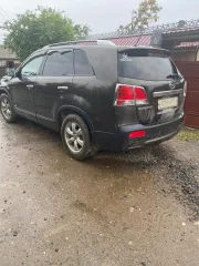 KIA Sorento, 2009. Автомобиль KIA Sorento (XM), 2009 г.в., VIN KNAKU811DA5010336. В рабочие дни приема заявок можно ознакомиться с информацией и документами с 12.00 до 14.00 по адресу 660049, г. Красноярск, ул. Урицкого, д. 61, оф. 3-19. Адрес для корреспонденции: 660049, г. Красноярск, ул…