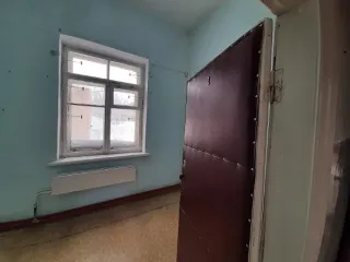 Нежилое помещение 361,7 кв.м, гараж 43,5 кв.м, земельный участок 2056 кв.м, Оренбургская область. Нежилое здание общей площадью 361,7 кв.м, кадастровый номер 56:41:0103051:66, одноэтажный кирпичный гараж общей площадью 43,5 кв.м, кадастровый номер 56:41:0103051:197, земельный участок общей площадью…
