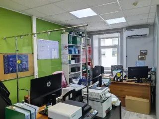 Нежилые помещения Тверская 22Б стр 3 558,1 кв м Москва нежилые помещения по адресу: г. Москва, ул. Тверская, д. 22Б, стр. 3 площадью 558,1 кв. м, (этаж №1, этаж №2), кадастровые номера: 77:01:0001098:3141, 77:01:0001098:3142, 77:01:0001044:3315 
Назначение нежилого помещения: Свободное 
Общая…