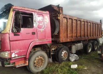 Транспортное средство: грузовой самосвал, модель HOWO ZZ3317N3267W, VIN LZZ5EXNB37A151879, 2007 года изготовления, цвет кузова красный, паспорт ТС: 25 ТО 825213, выдан 09.08.2007  Адрес: квартал Лукойл восток микрорайон Восточный, Промышленный район, Кстово, Нижегородская область  Обременения: в…