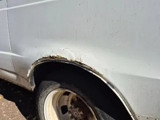 ГАЗ 2705 1999 года. VIN: XТН270500Х0145184. Тип: грузовой (прочие грузовые). Категория В. Модель, № двигателя: 40280F, Х0112817. № шасси (рамы): 270500Х0144567. № кузова: 270500Х0047256. Цвет: серо-белый. Мощность: 100 л.с. (74 кВт). Рабочий объем: 2445 куб.см. Разрешенная максимальная масса: 3500…