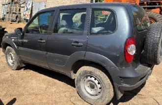 Lada Niva, 2020 Lada Niva, VIN X9L212300L0718348, 2020 г.в. Гос. № - Н055НУ 716RUS. Цвет - серый. Страна сборки - Россия. Тип кузова - SUV. № кузова - X9L212300L0718348. Габариты кузова (Д x Ш x В), мм - 4 056 x 1 800 x 1 690. Число дверей - 5. Тип трансмиссии - МКПП 5. Тип привода - полный (4WD)…