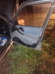 Шевроле Нива 2005 года, цвет темно-серый металлик. VIN: X9L21230050068370. ПТС: 23 УК 995879. Государственный номер: А477КХ790. Модель двигателя: 2123, бензиновый, номер 0078351. Мощность 58.5 л.с. (79.6 кВт), рабочий объем 1690 куб. см. Номер кузова: X9L21230050068370. Экологический класс второй…