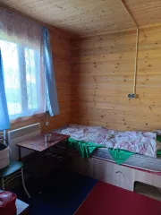 1/6 доля в праве на жилое здание площадью 44,9 кв.м, кадастровый номер 50:09:0010334:1680 и 1/6 доля в праве на земельный участок площадью 1500 кв.м, категория земель - земли населенных пунктов, разрешенное использование - для индивидуального жилищного строительства, кадастровый номер…