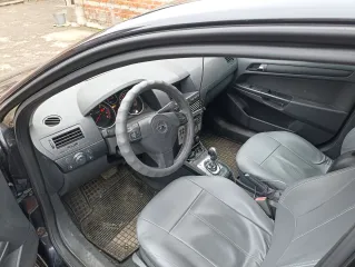 Opel Astra 2008 Легковой автомобиль марка: Opel модель: Astra (А-Н), год выпуска: 2008 г., идентификационный номер (VIN): XUF0AHL6988005130 Ознакомление с имуществом производится после предварительного согласования по номеру, указанному на торгах. Место нахождения имущества: ст. Старощербиновская…