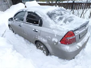 Chevrolet Aveo 2006 Легковой автомобиль марки: CHEVROLET, модели: Aveo, год выпуска: 2006 г., идентификационный номер (VIN): KL1SF69TJ7B131076 С имуществом, являющимся предметом торгов, можно ознакомиться, предварительно связавшись по эл. почте zudova.julie@yandex.ru