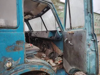 Автомобиль КАМАЗ 5410 VIN Отсутствует, г.в. 1990  Автомобиль ВАЗ 21124 VIN ХТА 21124080514861, г.в. 2007  Автомобиль МАЗ 5334 ТЗА 7 VIN Отсутствует, г.в. 1988  Автомобиль МАЗ 5551 VIN ХТМ555100Р0043052, г.в. 1995  Полуприцеп  ТЦ 25  96012 VIN ХЗW96012010000035, г.в. 2001