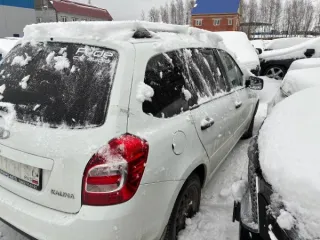 Лада Калина 219410, государственный регистрационный номер А601СМ186. Ключи отсутствуют.