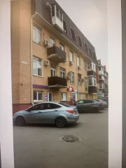 Квартира 28 кв. м, Ростовская область, Аксайский район, п. Верхнетемерницкий, пер. Юпитера, д. 1, кв. 24. Кадастровый номер 61:02:0081:201:698, состоит из одной жилой комнаты.